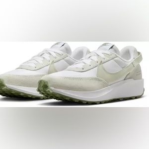 Nike Women's Waffle Debut Shoes size 8.5